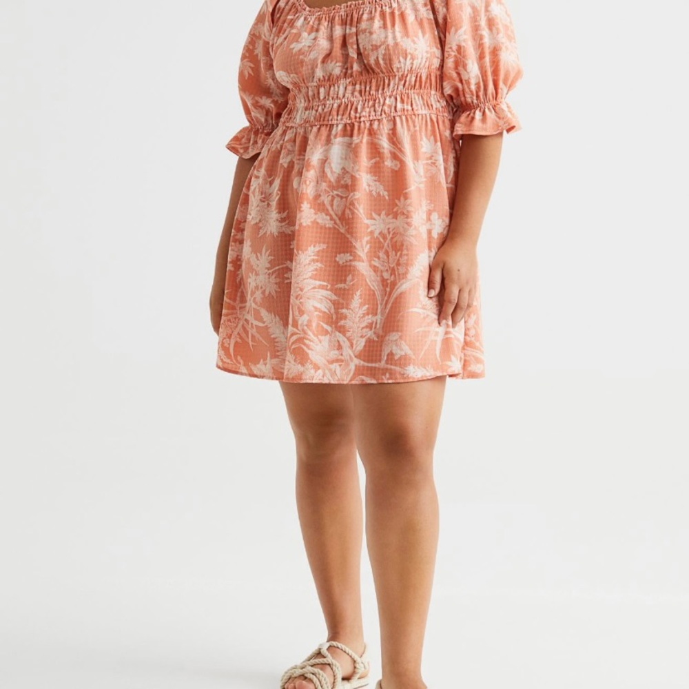 Off the shoulder dress - Picture 3 of 5